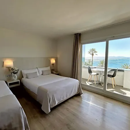 Marina Hotel