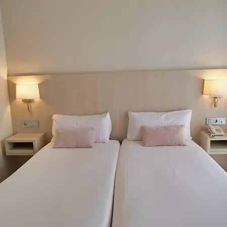 Marina Hotel 3*