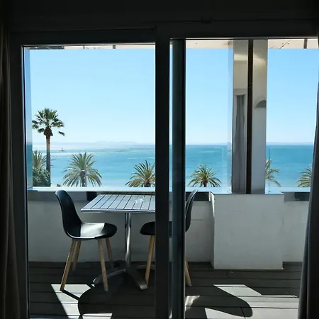 Marina Hotel 3*