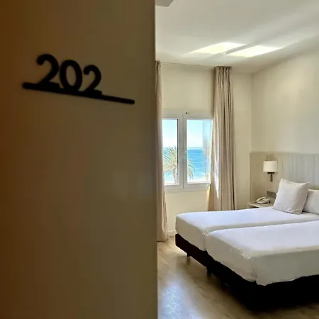Marina 3*