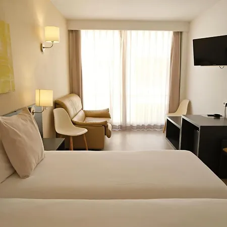 Marina Hotel