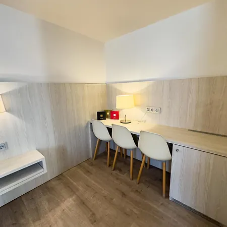 Marina Hotel 3*